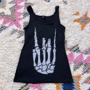 Rock on skeleton hand tank top, size L